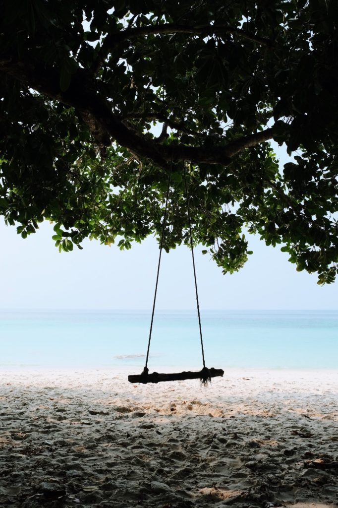 Columpio en la playa en Islas Perhentian