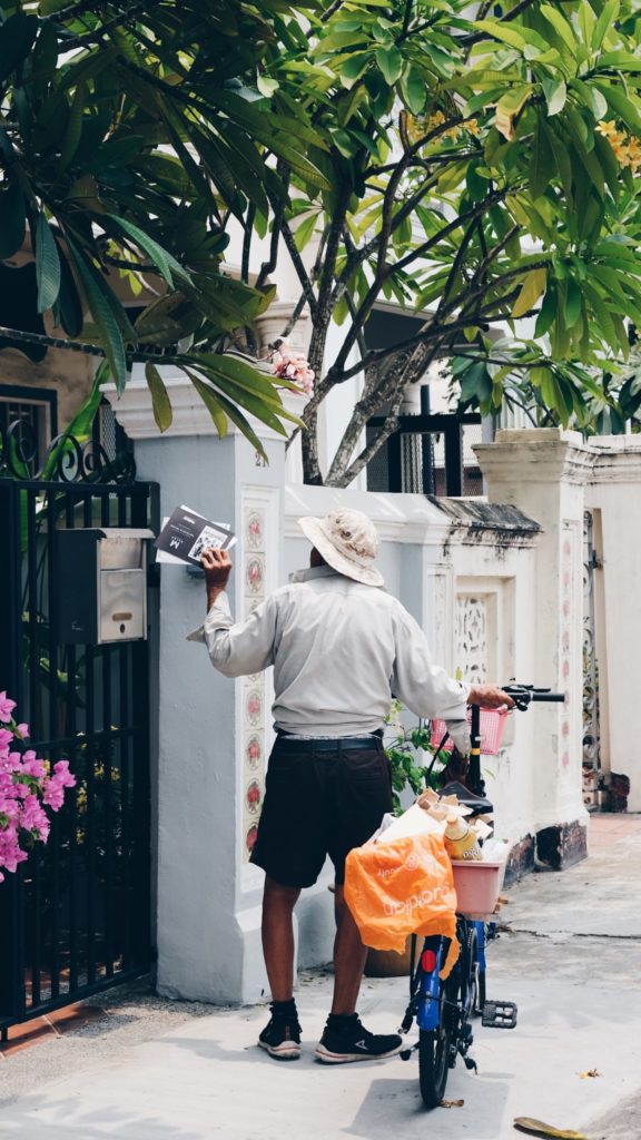 Cartero en Shophouses (Singapur)