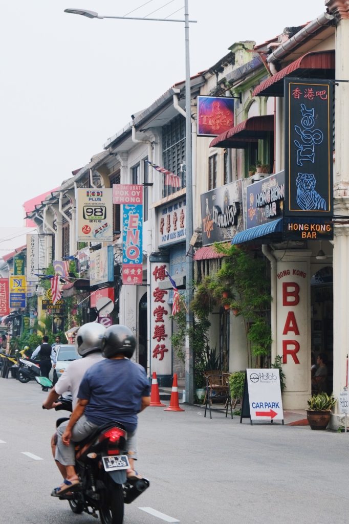 como moverse en george town