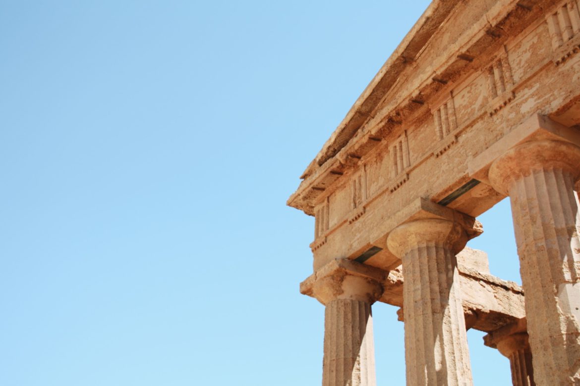 Detalle de uno de los templos de la Valle dei Tempi, uno de los lugares que ver en Sicilia